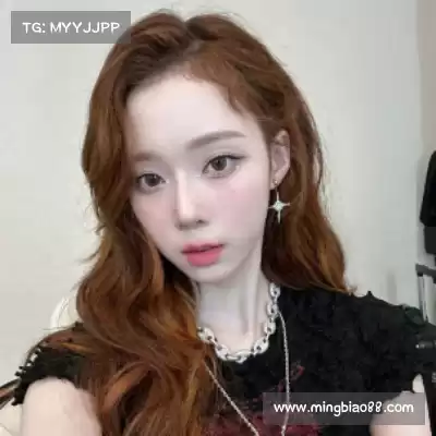 骆铖柳